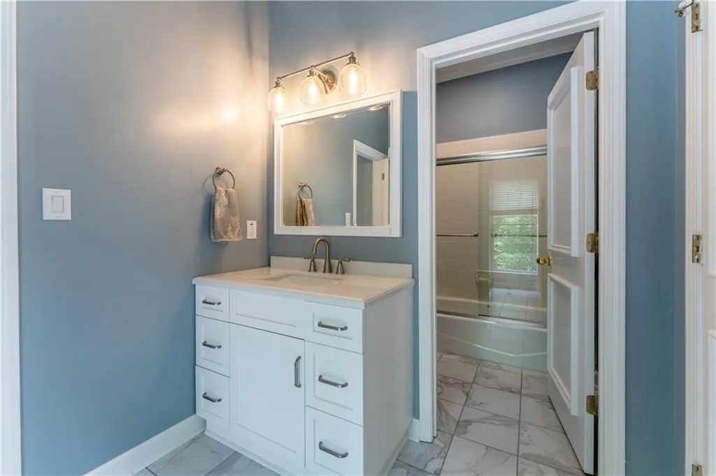 8470 Lazy Oaks Court, Sandy Springs, Georgia 30350, 8 Bedrooms Bedrooms, ,5 BathroomsBathrooms,Residential,For Sale,8470 Lazy Oaks Court,7582461