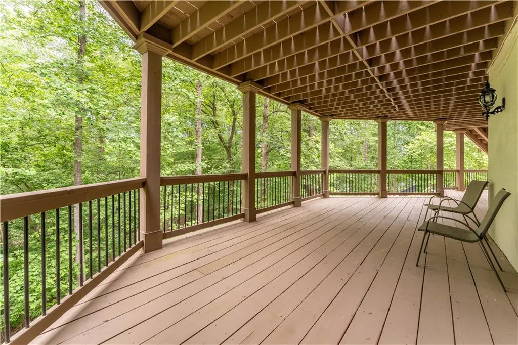 8470 Lazy Oaks Court, Atlanta, Georgia 30350, 8 Bedrooms Bedrooms, ,5 BathroomsBathrooms,Residential,For Sale,8470 Lazy Oaks Court,7582461