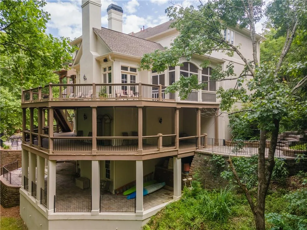 8470 Lazy Oaks Court, Atlanta, Georgia 30350, 8 Bedrooms Bedrooms, ,5 BathroomsBathrooms,Residential,For Sale,8470 Lazy Oaks Court,7582461