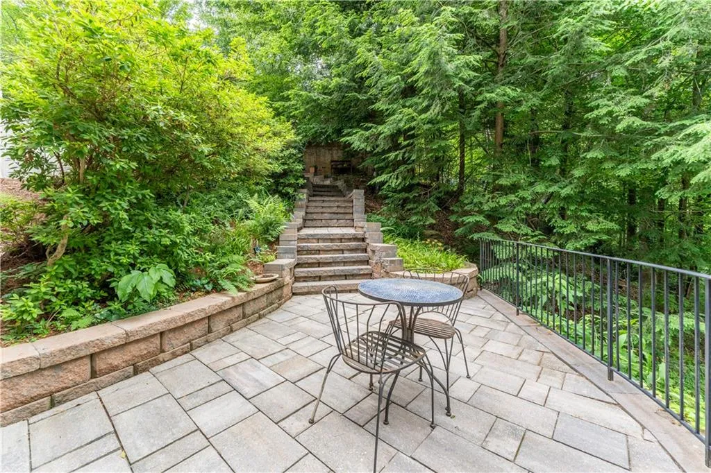 8470 Lazy Oaks Court, Atlanta, Georgia 30350, 8 Bedrooms Bedrooms, ,5 BathroomsBathrooms,Residential,For Sale,8470 Lazy Oaks Court,7582461