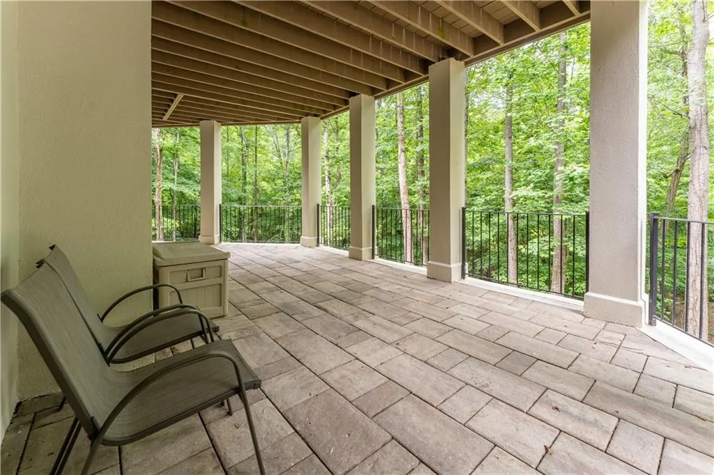 8470 Lazy Oaks Court, Atlanta, Georgia 30350, 8 Bedrooms Bedrooms, ,5 BathroomsBathrooms,Residential,For Sale,8470 Lazy Oaks Court,7582461