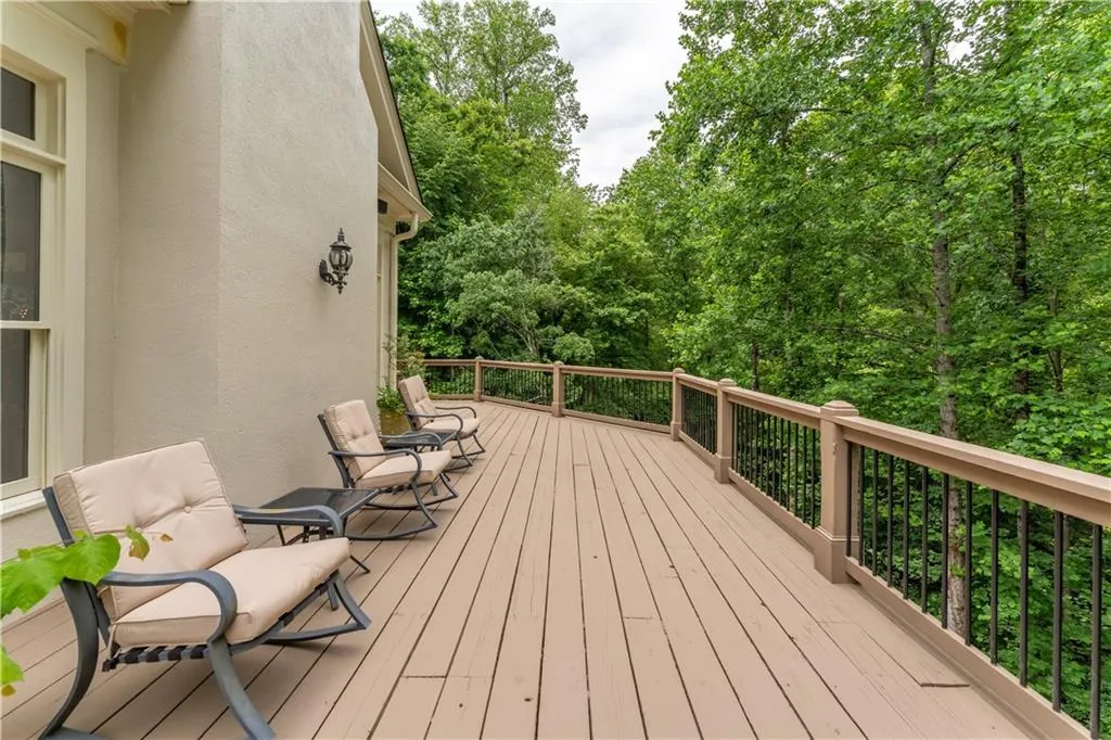8470 Lazy Oaks Court, Sandy Springs, Georgia 30350, 8 Bedrooms Bedrooms, ,5 BathroomsBathrooms,Residential,For Sale,8470 Lazy Oaks Court,7582461