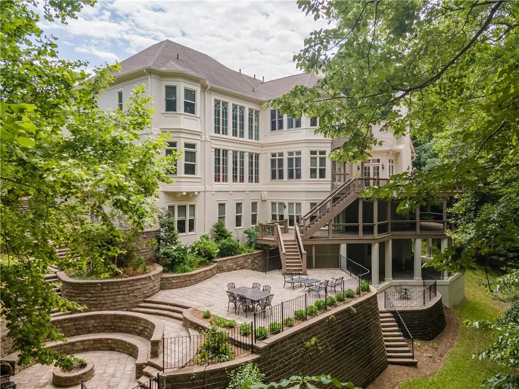 8470 Lazy Oaks Court, Sandy Springs, Georgia 30350, 8 Bedrooms Bedrooms, ,5 BathroomsBathrooms,Residential,For Sale,8470 Lazy Oaks Court,7582461