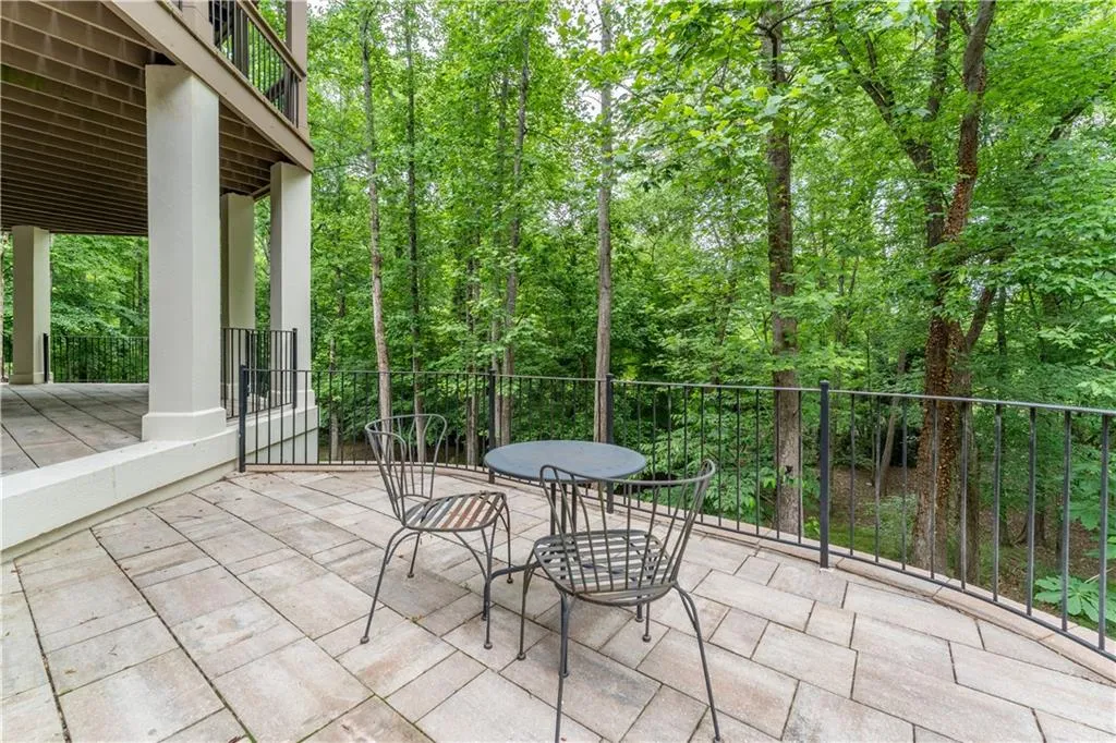 8470 Lazy Oaks Court, Sandy Springs, Georgia 30350, 8 Bedrooms Bedrooms, ,5 BathroomsBathrooms,Residential,For Sale,8470 Lazy Oaks Court,7582461
