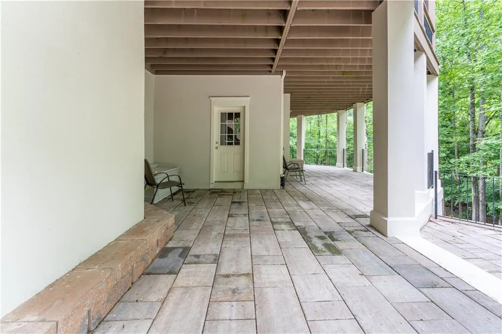 8470 Lazy Oaks Court, Sandy Springs, Georgia 30350, 8 Bedrooms Bedrooms, ,5 BathroomsBathrooms,Residential,For Sale,8470 Lazy Oaks Court,7582461