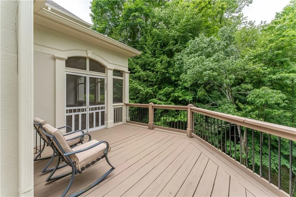 8470 Lazy Oaks Court, Sandy Springs, Georgia 30350, 8 Bedrooms Bedrooms, ,5 BathroomsBathrooms,Residential,For Sale,8470 Lazy Oaks Court,7582461