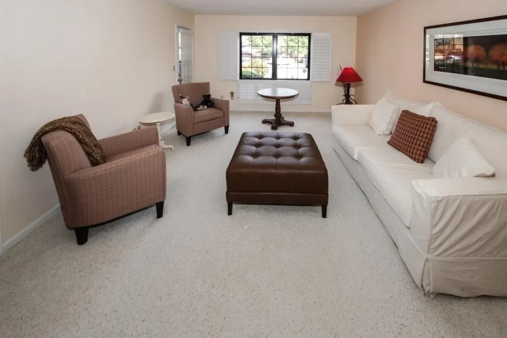 6851 Roswell Road Unit L-16, Sandy Springs, Georgia 30328, 3 Bedrooms Bedrooms, ,2 BathroomsBathrooms,Residential,Sold,6851 Roswell Road Unit L-16,6517748