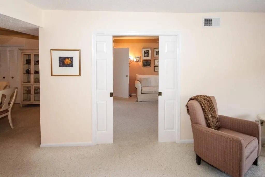 6851 Roswell Road Unit L-16, Sandy Springs, Georgia 30328, 3 Bedrooms Bedrooms, ,2 BathroomsBathrooms,Residential,Sold,6851 Roswell Road Unit L-16,6517748