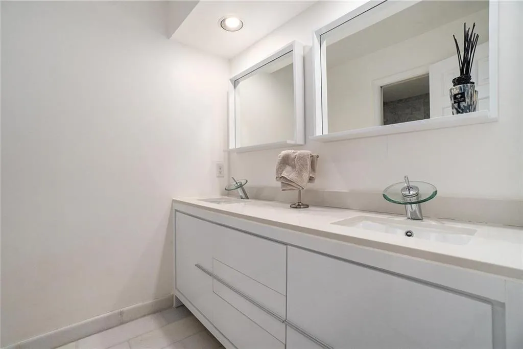 4635 Mount Paran Parkway, Atlanta, Georgia 30327, 4 Bedrooms Bedrooms, ,3 BathroomsBathrooms,Residential,For Sale,4635 Mount Paran Parkway,7653800