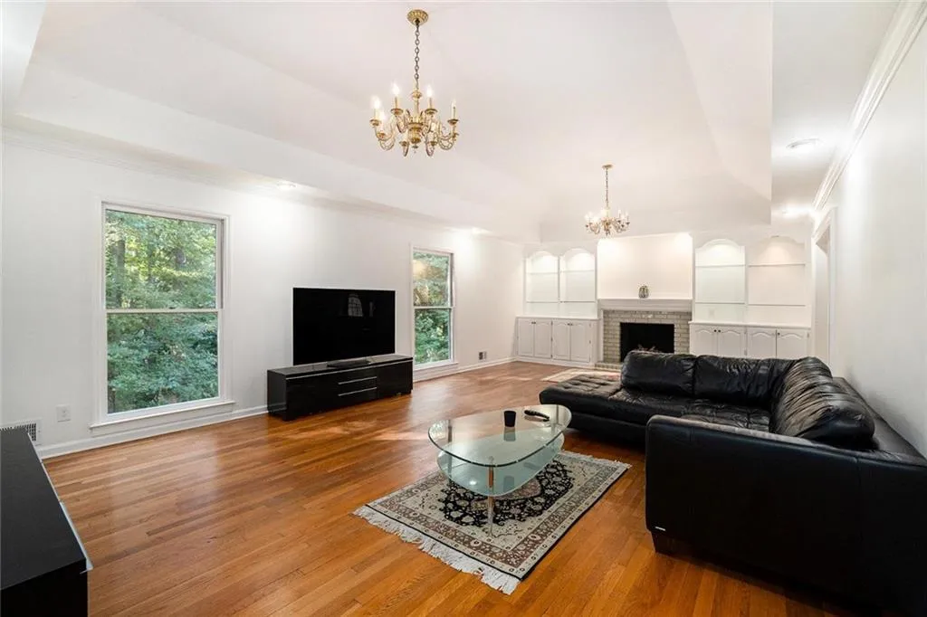 4635 Mount Paran Parkway, Atlanta, Georgia 30327, 4 Bedrooms Bedrooms, ,3 BathroomsBathrooms,Residential,For Sale,4635 Mount Paran Parkway,7653800
