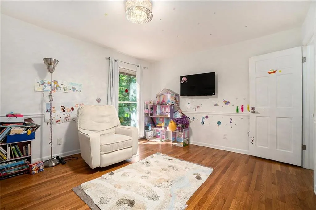 4635 Mount Paran Parkway, Atlanta, Georgia 30327, 4 Bedrooms Bedrooms, ,3 BathroomsBathrooms,Residential,For Sale,4635 Mount Paran Parkway,7653800