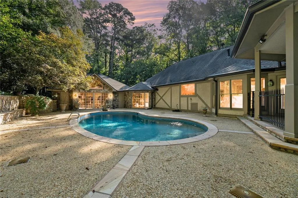 4635 Mount Paran Parkway, Atlanta, Georgia 30327, 4 Bedrooms Bedrooms, ,3 BathroomsBathrooms,Residential,For Sale,4635 Mount Paran Parkway,7653800