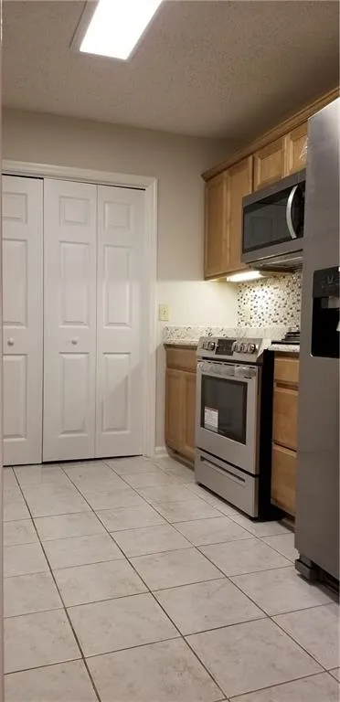 209 Bainbridge Drive, Sandy Springs, Georgia 30327, 2 Bedrooms Bedrooms, ,2 BathroomsBathrooms,Residential,Sold,209 Bainbridge Drive,6636876