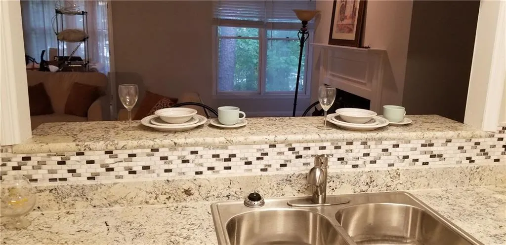 209 Bainbridge Drive, Sandy Springs, Georgia 30327, 2 Bedrooms Bedrooms, ,2 BathroomsBathrooms,Residential,Sold,209 Bainbridge Drive,6636876