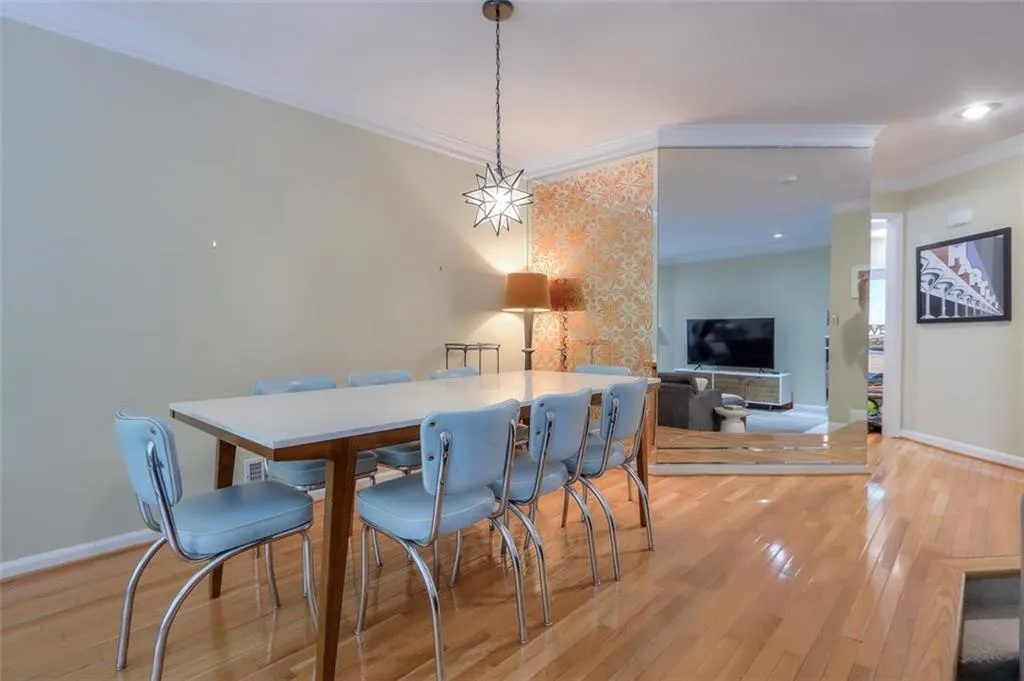 405 Bainbridge Drive, Atlanta, Georgia 30327, 4 Bedrooms Bedrooms, ,3 BathroomsBathrooms,Residential,Sold,405 Bainbridge Drive,6922669