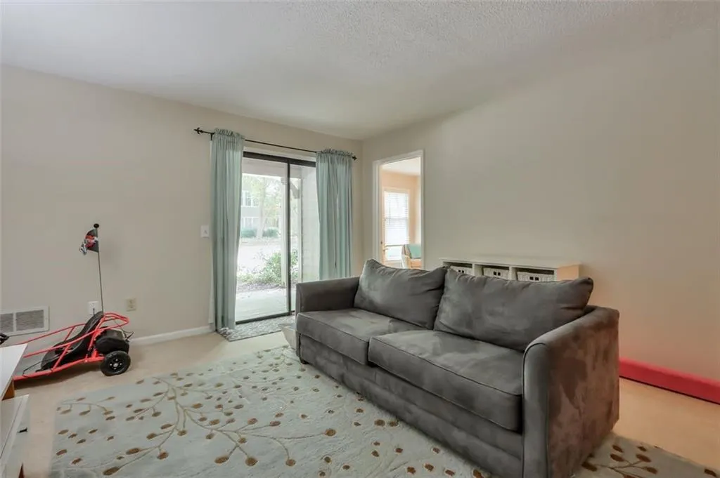 405 Bainbridge Drive, Atlanta, Georgia 30327, 4 Bedrooms Bedrooms, ,3 BathroomsBathrooms,Residential,Sold,405 Bainbridge Drive,6922669