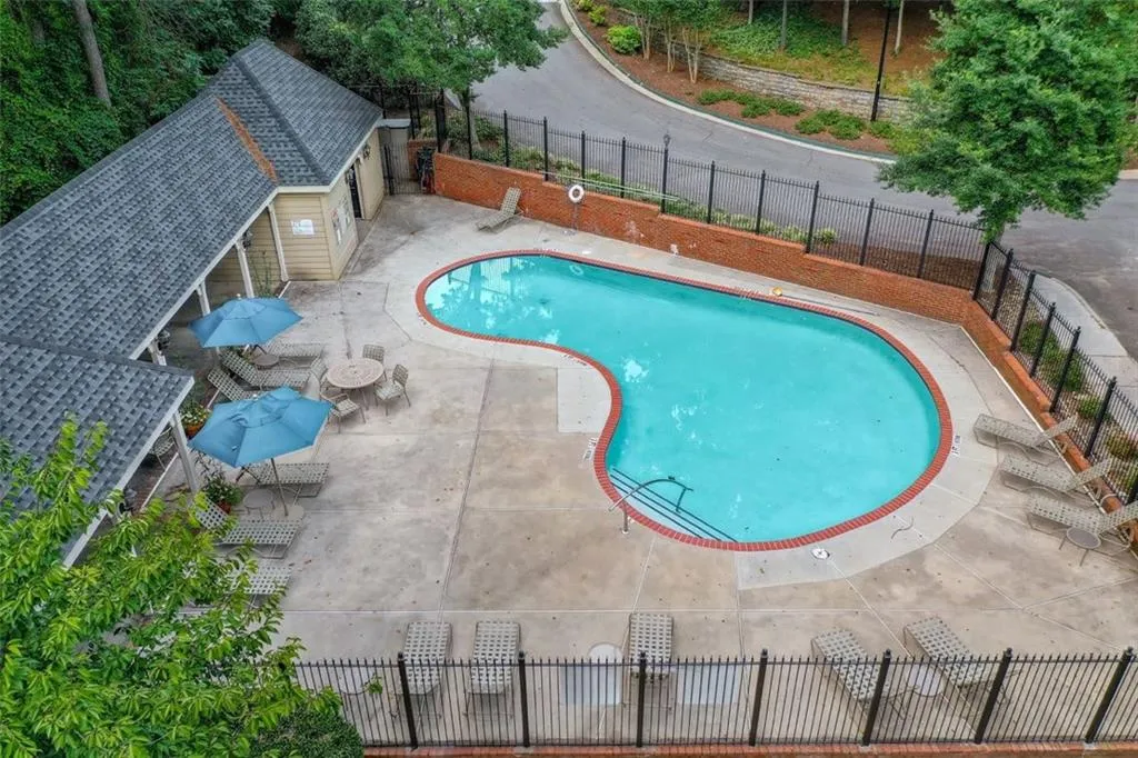 405 Bainbridge Drive, Atlanta, Georgia 30327, 4 Bedrooms Bedrooms, ,3 BathroomsBathrooms,Residential,Sold,405 Bainbridge Drive,6922669
