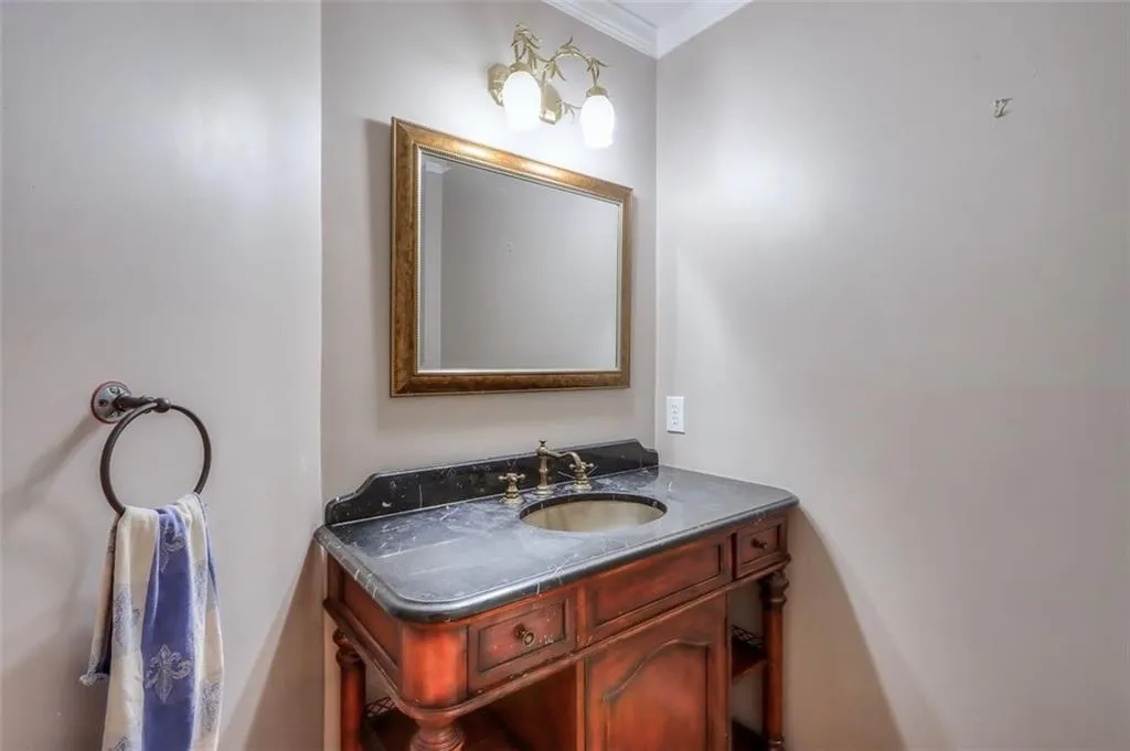 405 Bainbridge Drive, Atlanta, Georgia 30327, 4 Bedrooms Bedrooms, ,3 BathroomsBathrooms,Residential,Sold,405 Bainbridge Drive,6922669