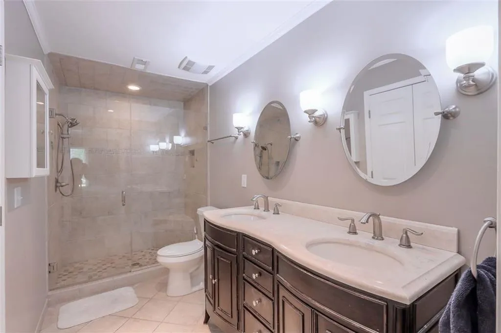 405 Bainbridge Drive, Atlanta, Georgia 30327, 4 Bedrooms Bedrooms, ,3 BathroomsBathrooms,Residential,Sold,405 Bainbridge Drive,6922669