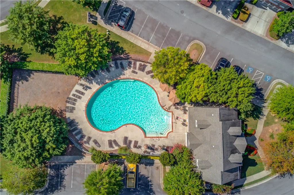 7340 Glisten Avenue, Sandy Springs, Georgia 30328, 3 Bedrooms Bedrooms, ,3 BathroomsBathrooms,Residential,Sold,7340 Glisten Avenue,7106236