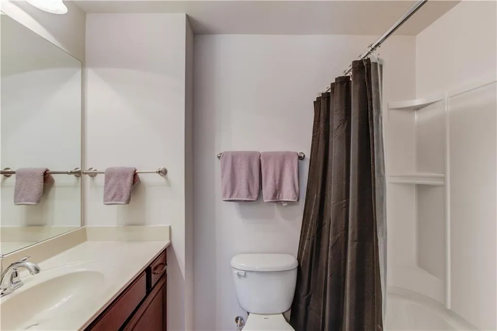 7340 Glisten Avenue, Sandy Springs, Georgia 30328, 3 Bedrooms Bedrooms, ,3 BathroomsBathrooms,Residential,Sold,7340 Glisten Avenue,7106236