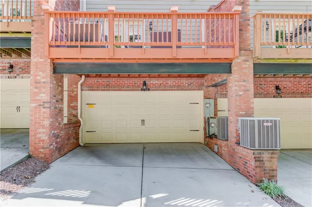 7340 Glisten Avenue, Sandy Springs, Georgia 30328, 3 Bedrooms Bedrooms, ,3 BathroomsBathrooms,Residential,Sold,7340 Glisten Avenue,7106236