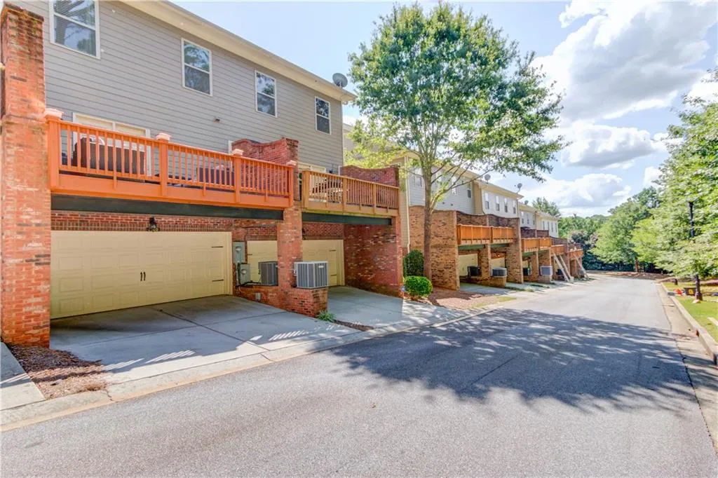 7340 Glisten Avenue, Sandy Springs, Georgia 30328, 3 Bedrooms Bedrooms, ,3 BathroomsBathrooms,Residential,Sold,7340 Glisten Avenue,7106236