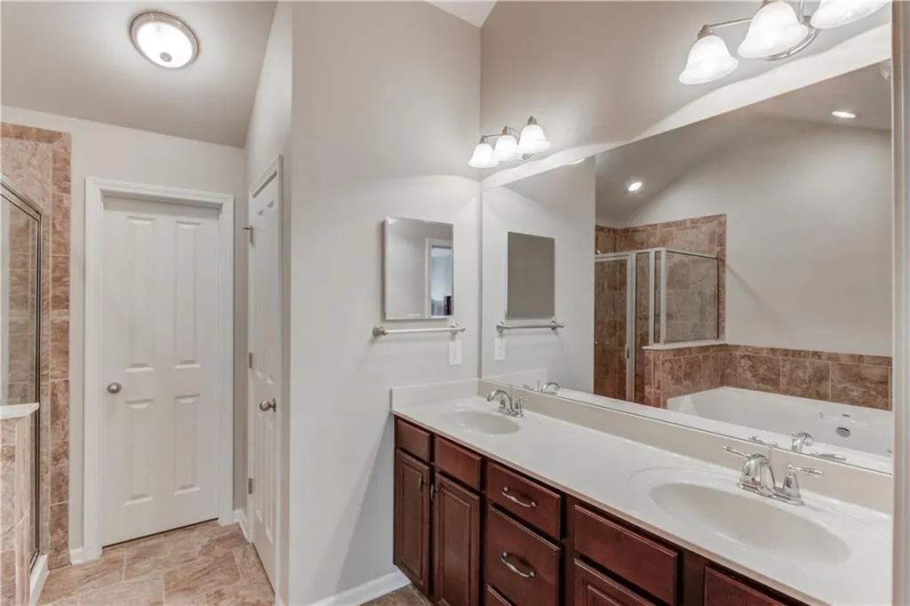 7340 Glisten Avenue, Sandy Springs, Georgia 30328, 3 Bedrooms Bedrooms, ,3 BathroomsBathrooms,Residential,Sold,7340 Glisten Avenue,7106236