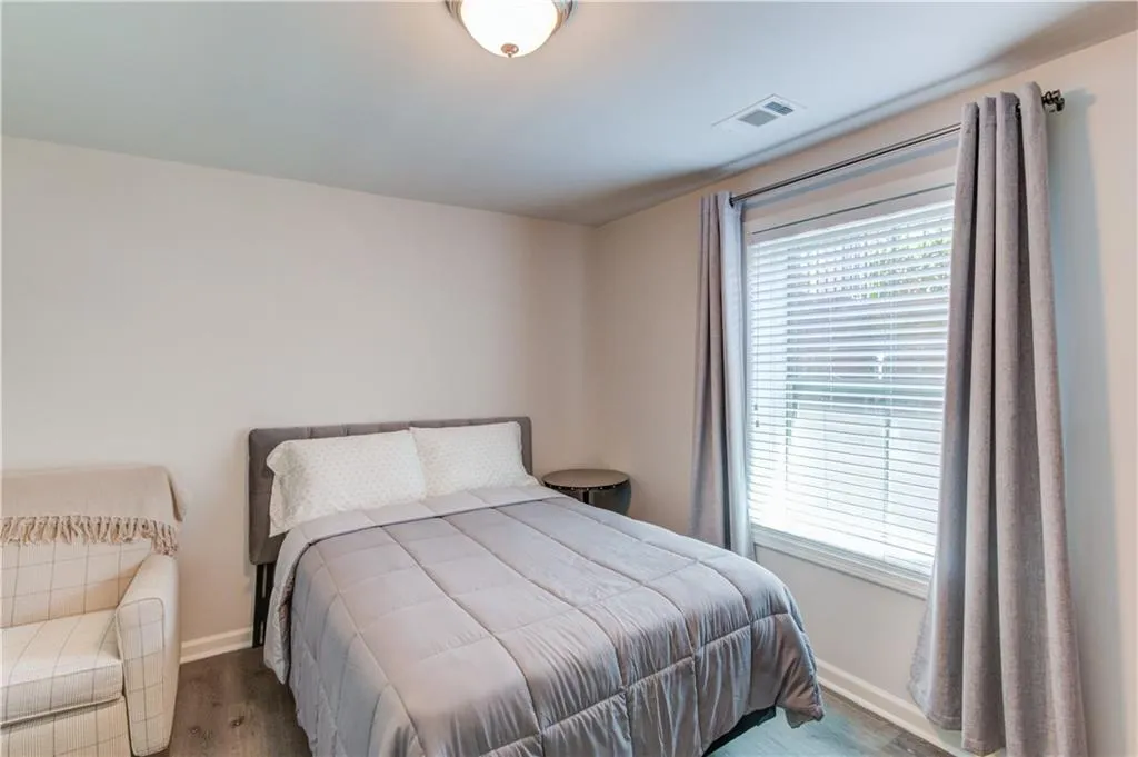 7340 Glisten Avenue, Sandy Springs, Georgia 30328, 3 Bedrooms Bedrooms, ,3 BathroomsBathrooms,Residential,Sold,7340 Glisten Avenue,7106236