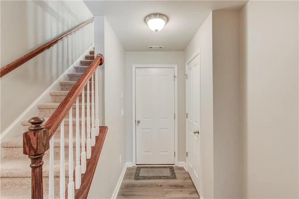7340 Glisten Avenue, Sandy Springs, Georgia 30328, 3 Bedrooms Bedrooms, ,3 BathroomsBathrooms,Residential,Sold,7340 Glisten Avenue,7106236