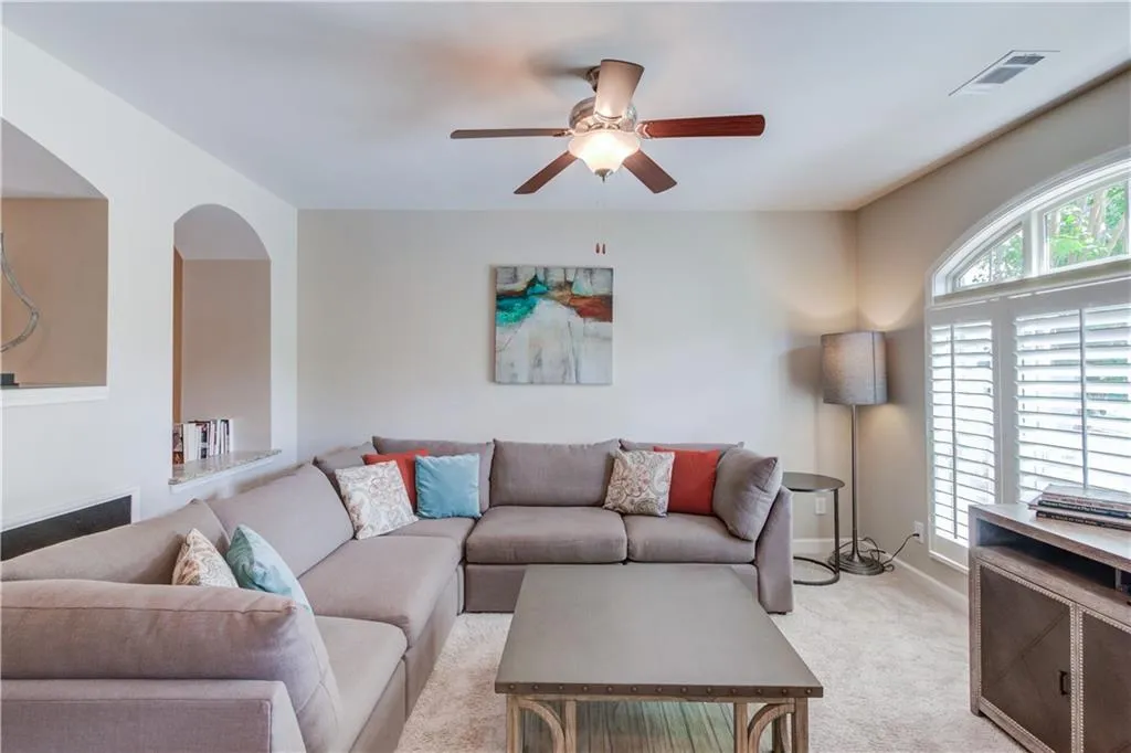 7340 Glisten Avenue, Sandy Springs, Georgia 30328, 3 Bedrooms Bedrooms, ,3 BathroomsBathrooms,Residential,Sold,7340 Glisten Avenue,7106236
