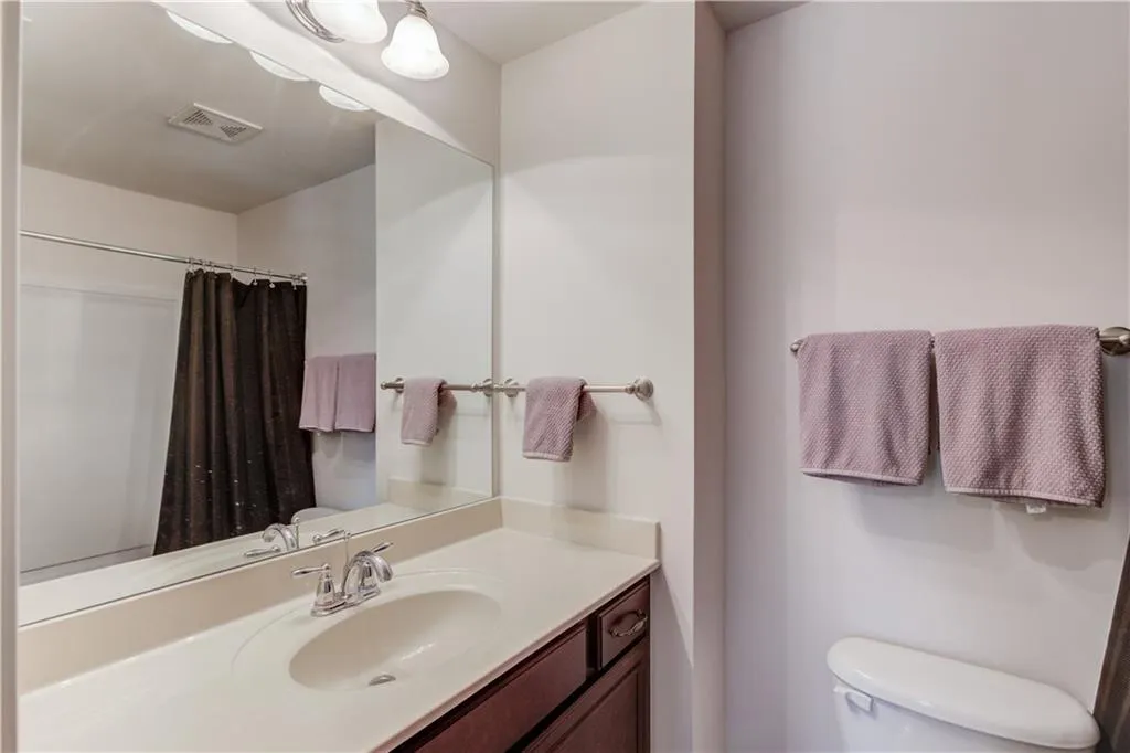 7340 Glisten Avenue, Sandy Springs, Georgia 30328, 3 Bedrooms Bedrooms, ,3 BathroomsBathrooms,Residential,Sold,7340 Glisten Avenue,7106236