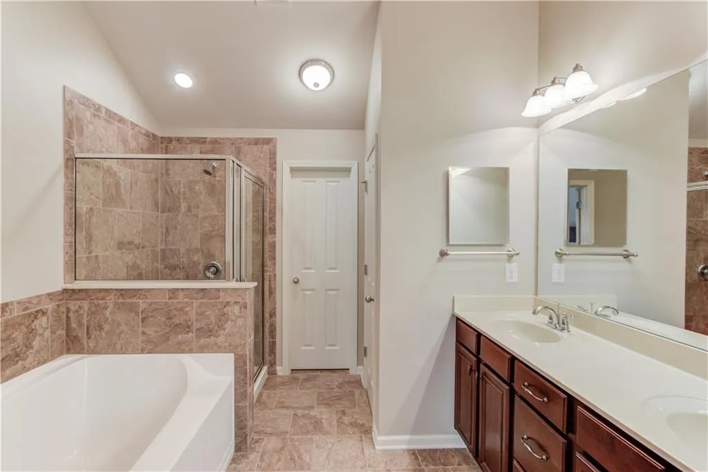 7340 Glisten Avenue, Sandy Springs, Georgia 30328, 3 Bedrooms Bedrooms, ,3 BathroomsBathrooms,Residential,Sold,7340 Glisten Avenue,7106236