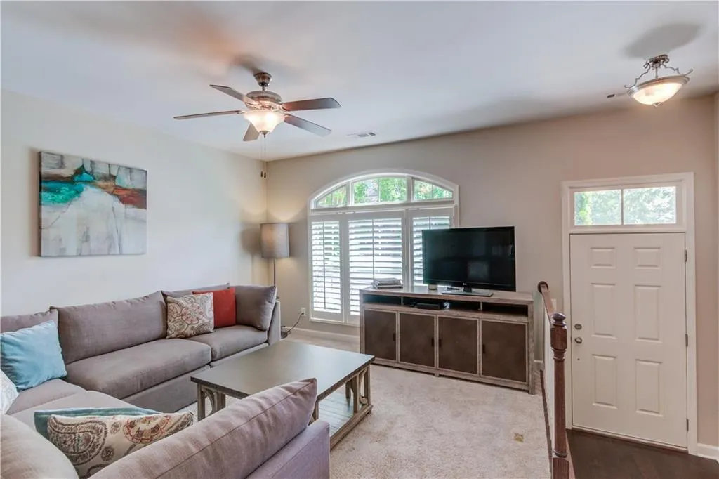 7340 Glisten Avenue, Sandy Springs, Georgia 30328, 3 Bedrooms Bedrooms, ,3 BathroomsBathrooms,Residential,Sold,7340 Glisten Avenue,7106236