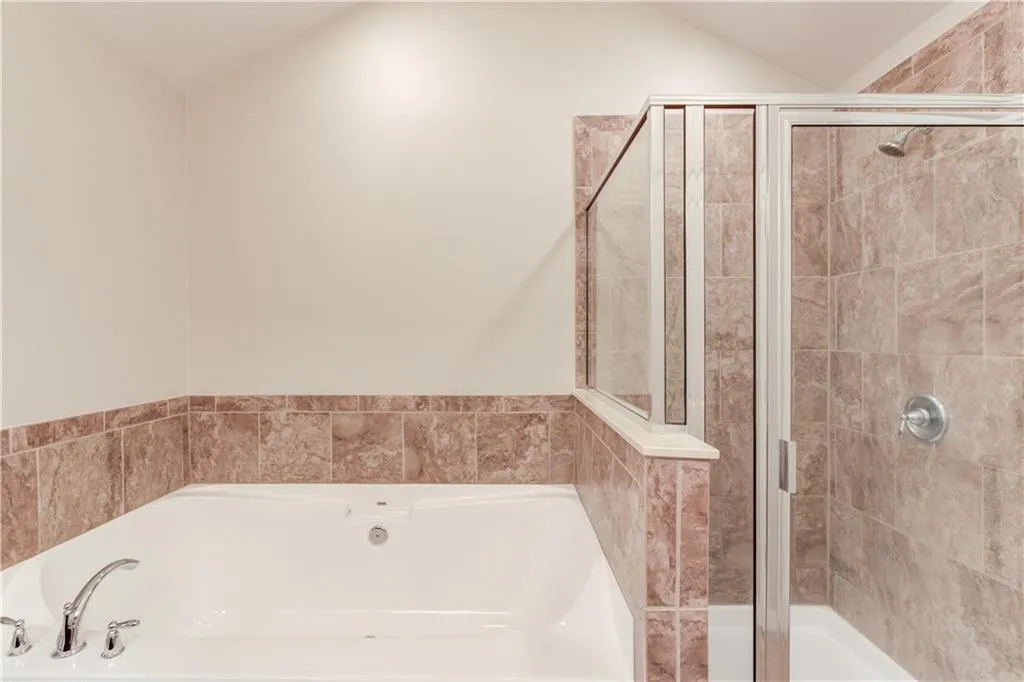 7340 Glisten Avenue, Sandy Springs, Georgia 30328, 3 Bedrooms Bedrooms, ,3 BathroomsBathrooms,Residential,Sold,7340 Glisten Avenue,7106236