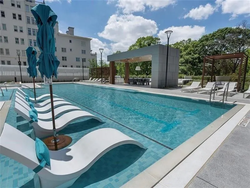 2520 Peachtree Road Nw Unit 403, Atlanta, Georgia 30305, 3 Bedrooms Bedrooms, 0 ,3 BathroomsBathrooms,Residential,For Sale,2520 Peachtree Road Nw Unit 403,7838863