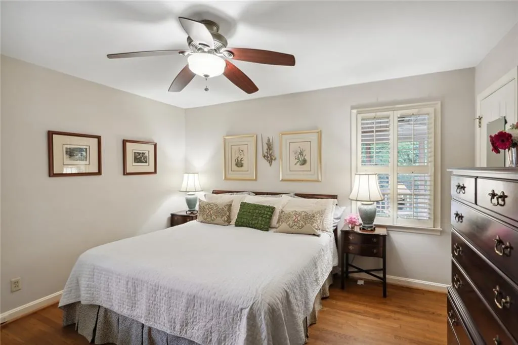 560 High Point Lane, Sandy Springs, Georgia 30342, 4 Bedrooms Bedrooms, ,3 BathroomsBathrooms,Residential,Sold,560 High Point Lane,7057377