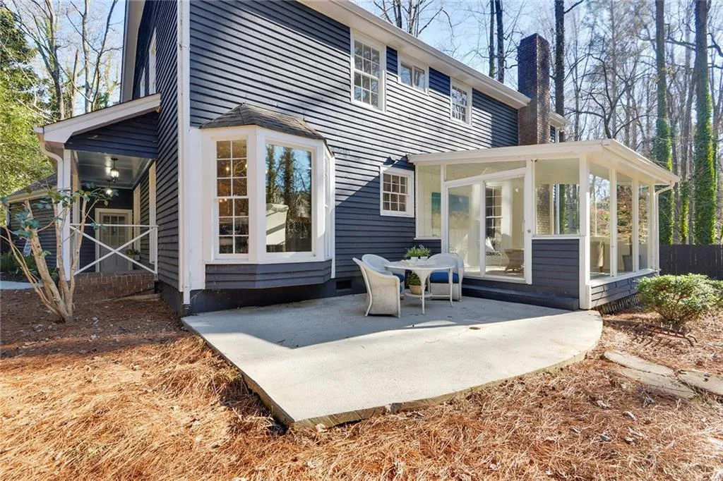 7250 Hunters Branch Drive, Atlanta, Georgia 30328, 4 Bedrooms Bedrooms, ,2 BathroomsBathrooms,Residential,Sold,7250 Hunters Branch Drive,6663277