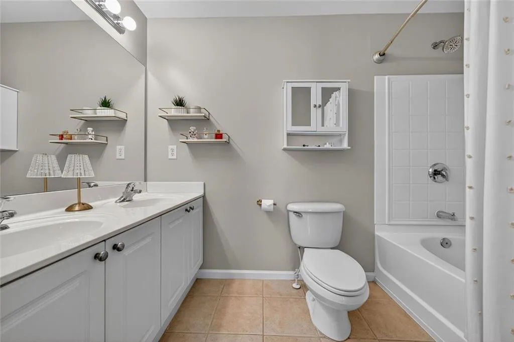 1384 Liberty Parkway Nw, Atlanta, Georgia 30318, 3 Bedrooms Bedrooms, ,3 BathroomsBathrooms,Residential,For Sale,1384 Liberty Parkway Nw,7643616