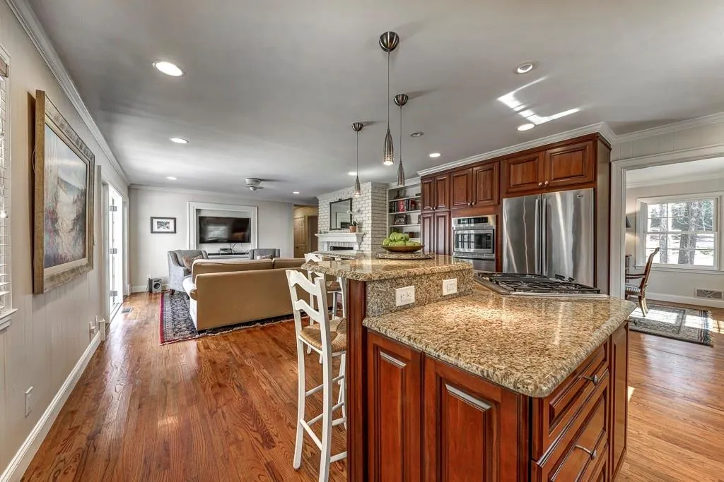 4534 Mount Paran Parkway, Sandy Springs, Georgia 30327, 5 Bedrooms Bedrooms, ,3 BathroomsBathrooms,Residential,Sold,4534 Mount Paran Parkway,6832175