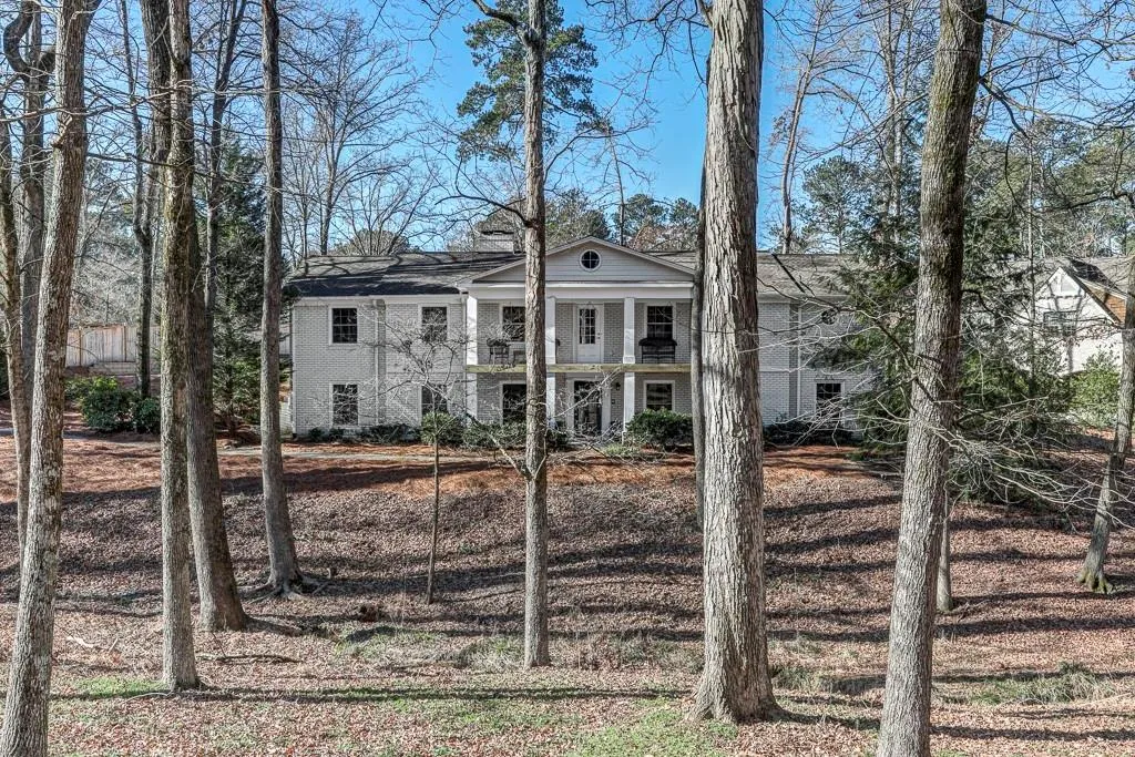 4534 Mount Paran Parkway, Sandy Springs, Georgia 30327, 5 Bedrooms Bedrooms, ,3 BathroomsBathrooms,Residential,Sold,4534 Mount Paran Parkway,6832175 4534 Mount Paran Parkway, Sandy Springs, Georgia 30327, 5 Bedrooms Bedrooms, ,3 BathroomsBathrooms,Residential,Sold,4534 Mount Paran Parkway,6832175