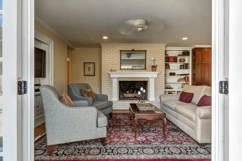 4534 Mount Paran Parkway, Sandy Springs, Georgia 30327, 5 Bedrooms Bedrooms, ,3 BathroomsBathrooms,Residential,Sold,4534 Mount Paran Parkway,6832175