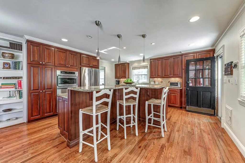 4534 Mount Paran Parkway, Sandy Springs, Georgia 30327, 5 Bedrooms Bedrooms, ,3 BathroomsBathrooms,Residential,Sold,4534 Mount Paran Parkway,6832175