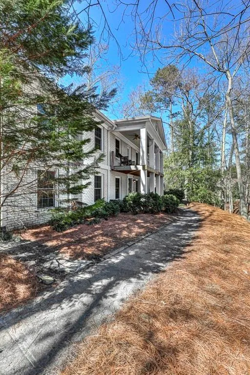 4534 Mount Paran Parkway, Sandy Springs, Georgia 30327, 5 Bedrooms Bedrooms, ,3 BathroomsBathrooms,Residential,Sold,4534 Mount Paran Parkway,6832175