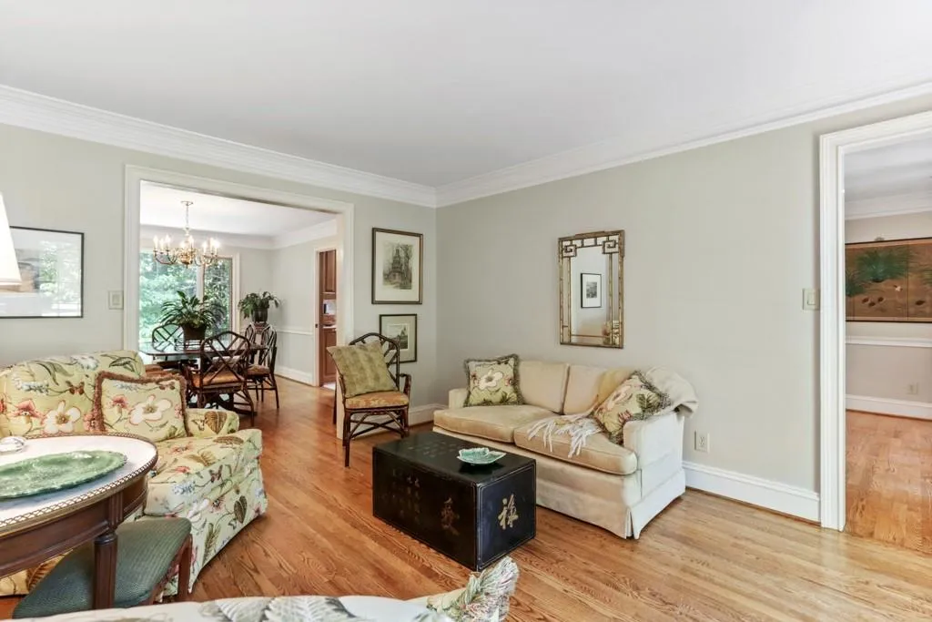 380 Spindle Court, Sandy Springs, Georgia 30350, 6 Bedrooms Bedrooms, ,5 BathroomsBathrooms,Residential,Sold,380 Spindle Court,6613197