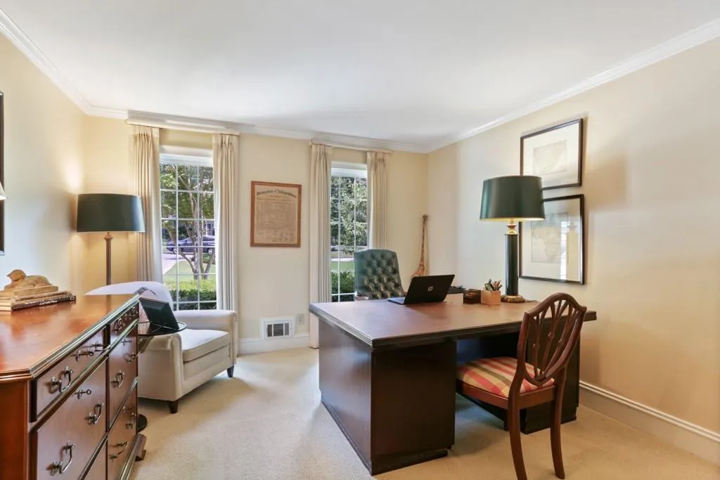 380 Spindle Court, Sandy Springs, Georgia 30350, 6 Bedrooms Bedrooms, ,5 BathroomsBathrooms,Residential,Sold,380 Spindle Court,6613197