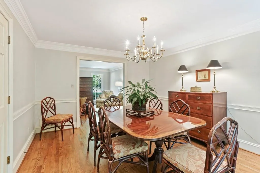 380 Spindle Court, Sandy Springs, Georgia 30350, 6 Bedrooms Bedrooms, ,5 BathroomsBathrooms,Residential,Sold,380 Spindle Court,6613197