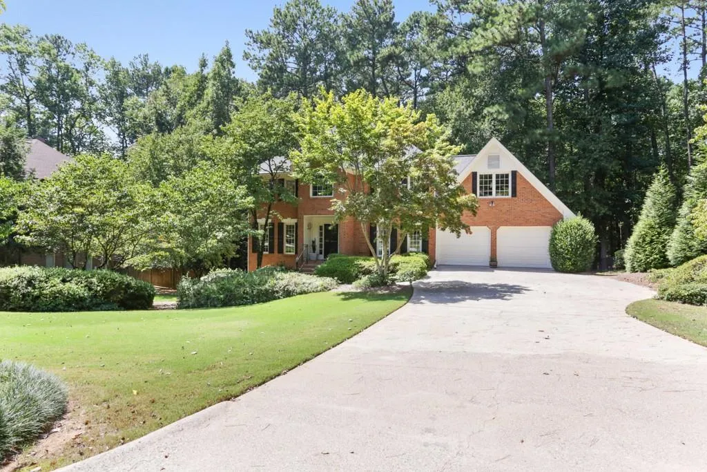 380 Spindle Court, Sandy Springs, Georgia 30350, 6 Bedrooms Bedrooms, ,5 BathroomsBathrooms,Residential,Sold,380 Spindle Court,6613197