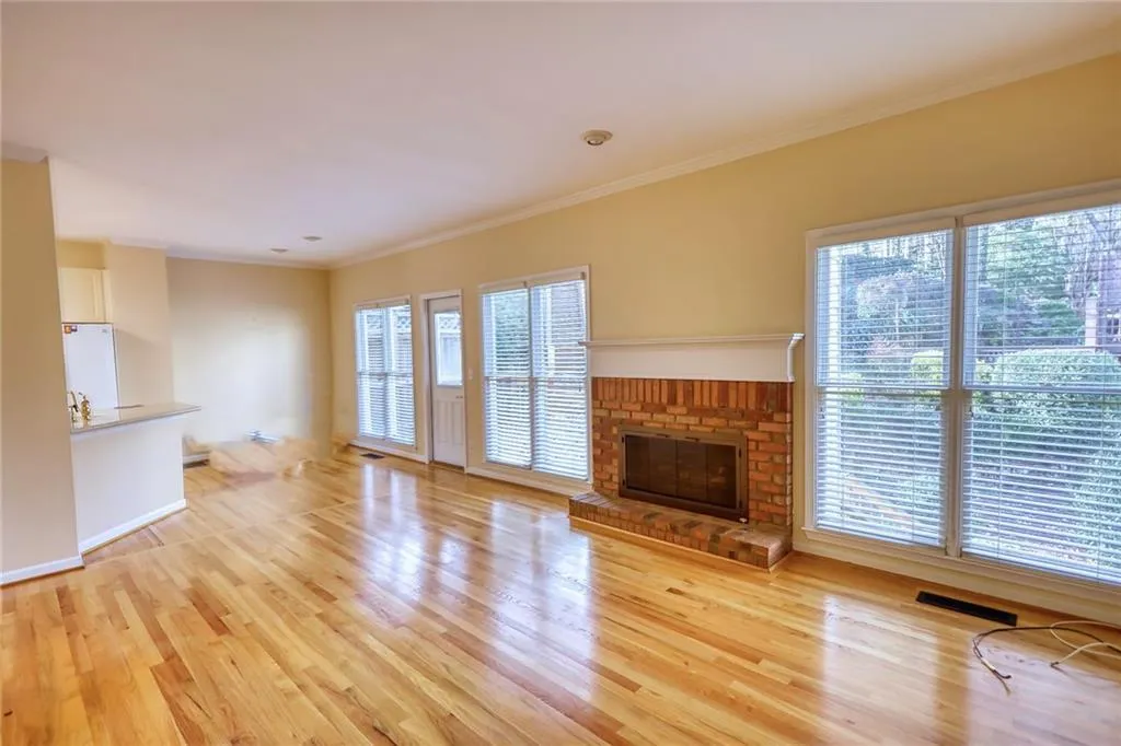 310 Halah Circle Ne, Sandy Springs, Georgia 30328, 3 Bedrooms Bedrooms, ,2 BathroomsBathrooms,Residential,Sold,310 Halah Circle Ne,7154886