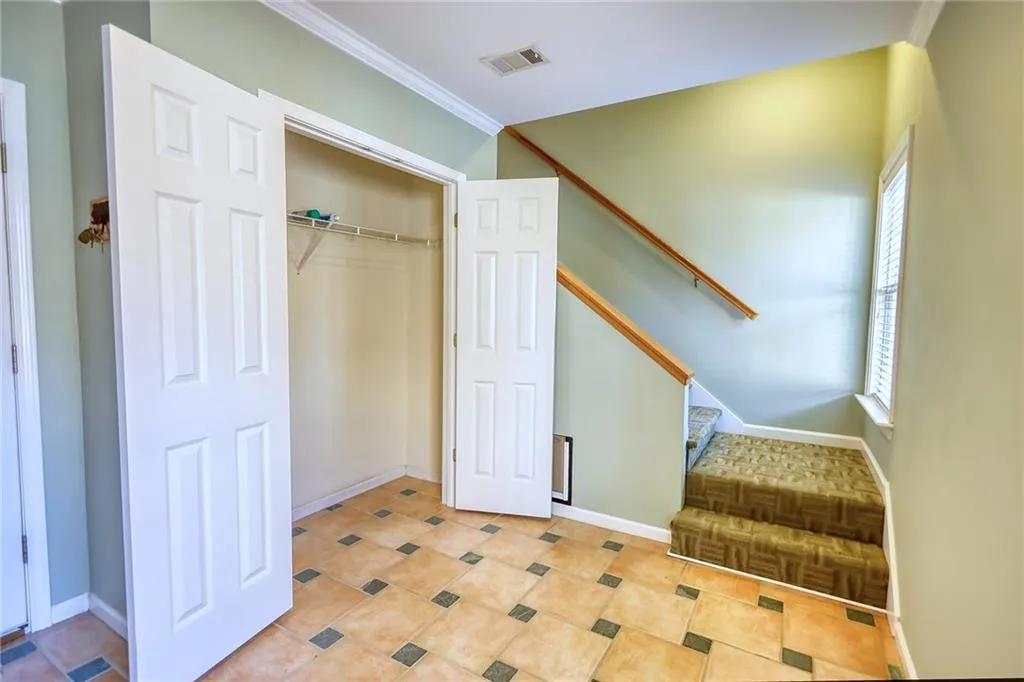 310 Halah Circle Ne, Sandy Springs, Georgia 30328, 3 Bedrooms Bedrooms, ,2 BathroomsBathrooms,Residential,Sold,310 Halah Circle Ne,7154886